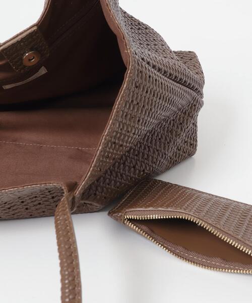 RODE SKO（ロデスコ）の「ポーチ付パンチングラージトートバッグ（トートバッグ・レディース・アイボリー/ブラウン・ONE）」の9枚目の写真