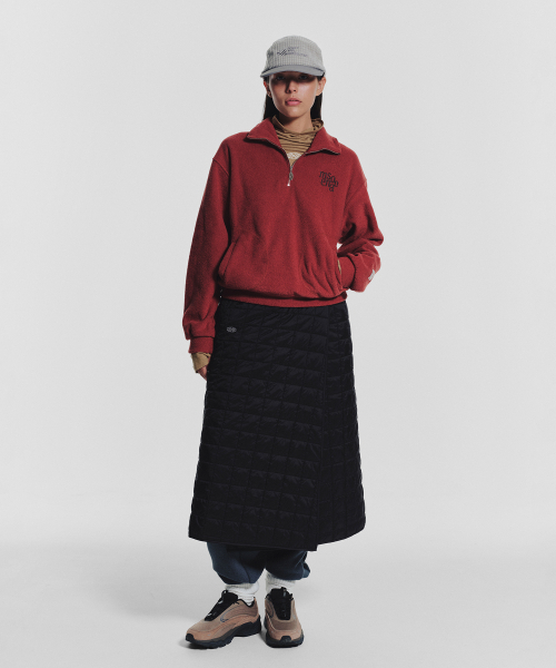 MENASOO(ミナス)の「Terry Fleece Sweatshirt Half Zip Up_Red(スウェット・レディース・レッド・1/2)」の4枚目の写真