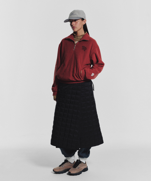 MENASOO(ミナス)の「Terry Fleece Sweatshirt Half Zip Up_Red(スウェット・レディース・レッド・1/2)」の5枚目の写真