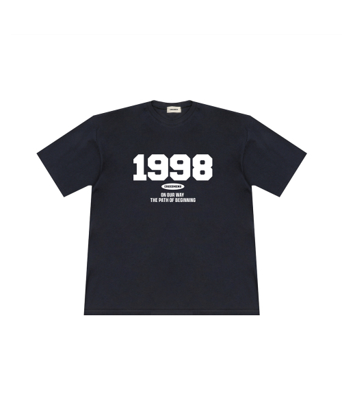 CREEDMENS(クリードマンズ)の「1998ロゴオーバーサイズ半袖Tシャツ(ネイビー)(Tシャツ/カットソー・メンズ・その他・L/XL/M)」の1枚目の写真