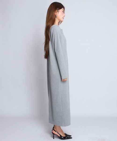 by LEGNA（バイレグナ）の「【選べる丈感】リブマキシヘンリーネックワンピース（ワンピース・レディース・グレイッシュベージュ/ブラック/ダークグレー/杢グレー・L-Regular/M-Regular/L-Short/M-Short/L-Long/M-Long）」の9枚目の写真