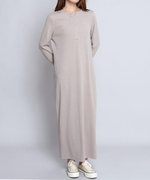 by LEGNA（バイレグナ）の「【選べる丈感】リブマキシヘンリーネックワンピース（ワンピース・レディース・グレイッシュベージュ/ブラック/ダークグレー/杢グレー・L-Regular/M-Regular/L-Short/M-Short/L-Long/M-Long）」の8枚目の写真