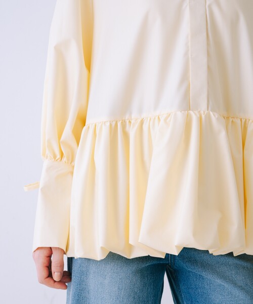 SELFIST(セルフィスト)の「バルーンシャツブラウス 袖リボン バルーン裾 チュニック シャツ襟 春服(シャツ/ブラウス・レディース・イエロー/ブルー/オフホワイト・フリー)」の13枚目の写真