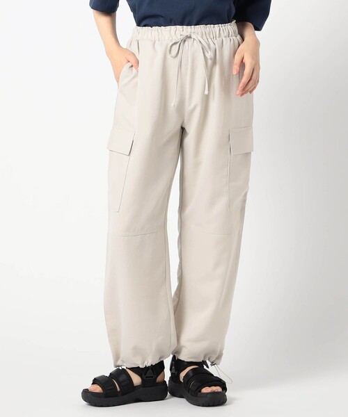 Grand PARK(グランドパーク)の「エステルワッシャー 2WAYカーゴパンツ(その他パンツ・レディース・チャコールグレー/ベージュ/ネイビー・FREE)」の2枚目の写真
