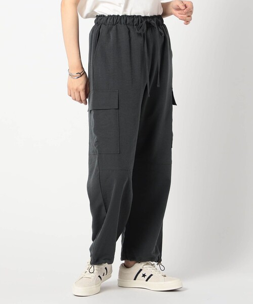 Grand PARK(グランドパーク)の「エステルワッシャー 2WAYカーゴパンツ(その他パンツ・レディース・チャコールグレー/ベージュ/ネイビー・FREE)」の1枚目の写真