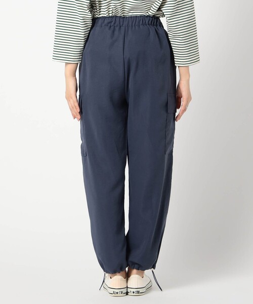 Grand PARK(グランドパーク)の「エステルワッシャー 2WAYカーゴパンツ(その他パンツ・レディース・チャコールグレー/ベージュ/ネイビー・FREE)」の8枚目の写真