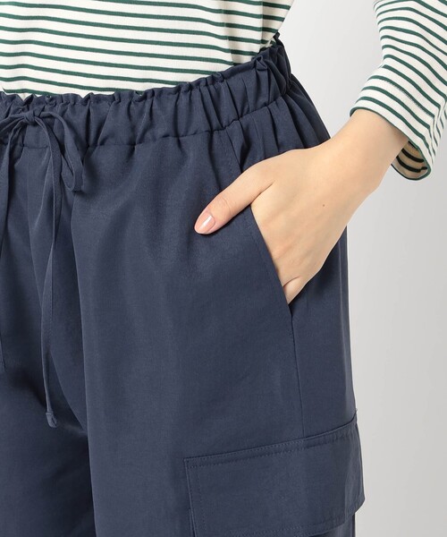 Grand PARK(グランドパーク)の「エステルワッシャー 2WAYカーゴパンツ(その他パンツ・レディース・チャコールグレー/ベージュ/ネイビー・FREE)」の11枚目の写真