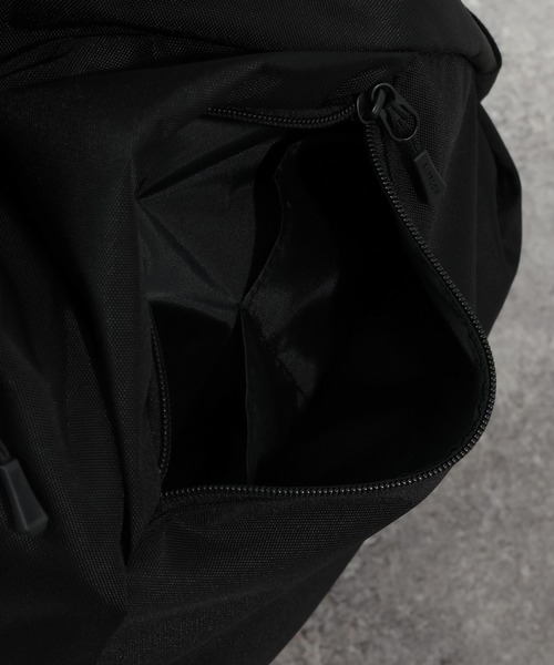BAYFLOW（ベイフロー）の「【BLACK BAG COLLECTION】デイパック（バックパック/リュック・メンズ・ブラック・FREE）」の7枚目の写真