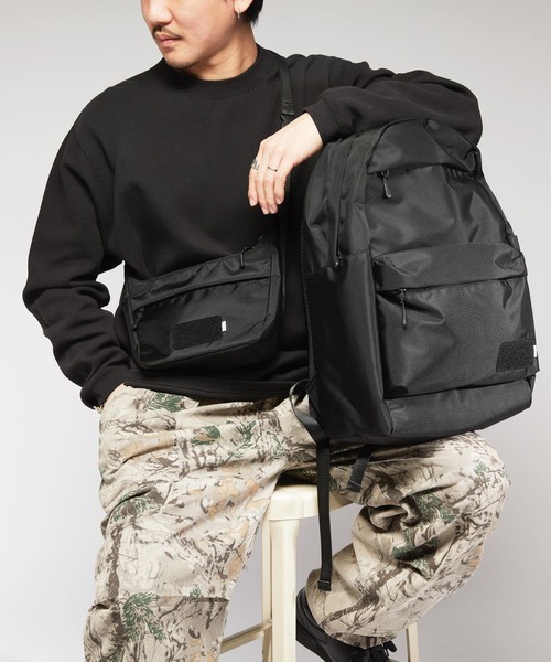 BAYFLOW(ベイフロー)の「【BLACK BAG COLLECTION】デイパック(バックパック/リュック・メンズ・ブラック・FREE)」の16枚目の写真