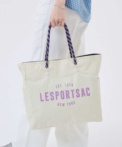 LeSportsac(レスポートサック)の「LARGE 2 WAY TOTE 2ウェイビスケットベージュ/ディープシー(トートバッグ・レディース・ベージュ・FREE)」の11枚目の写真
