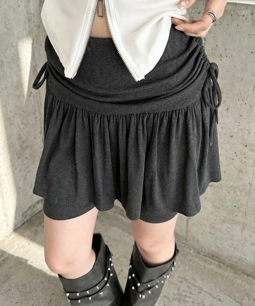 Bamm(バム)の「サイドギャザーリボンレイヤードスカートレギンス(その他パンツ・レディース・チャコールグレー/グレー/ブラック・FREE)」の1枚目の写真