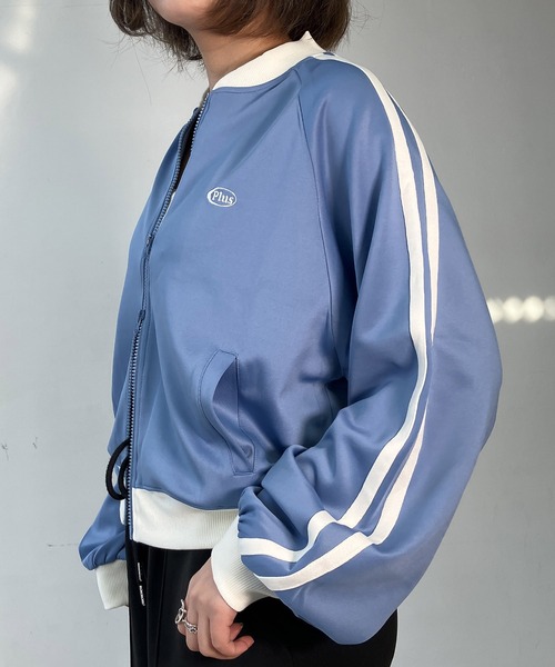 AS KNOW AS plus（アズノゥアズプラス）の「〇ワンポイントロゴ刺繍 サイドライン入り クロップド丈 Wジップトラックジャケット【UNISEX ITEM】（ジャージ・レディース・アイボリー系/ブラウン系/サックスブルー系・FREE）」の13枚目の写真