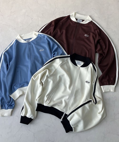 AS KNOW AS plus（アズノゥアズプラス）の「〇ワンポイントロゴ刺繍 サイドライン入り クロップド丈 Wジップトラックジャケット【UNISEX ITEM】（ジャージ・レディース・アイボリー系/ブラウン系/サックスブルー系・FREE）」の7枚目の写真
