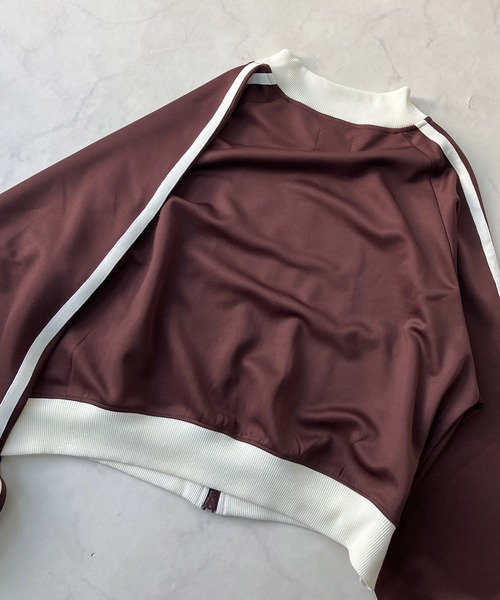 AS KNOW AS plus（アズノゥアズプラス）の「〇ワンポイントロゴ刺繍 サイドライン入り クロップド丈 Wジップトラックジャケット【UNISEX ITEM】（ジャージ・レディース・アイボリー系/ブラウン系/サックスブルー系・FREE）」の6枚目の写真