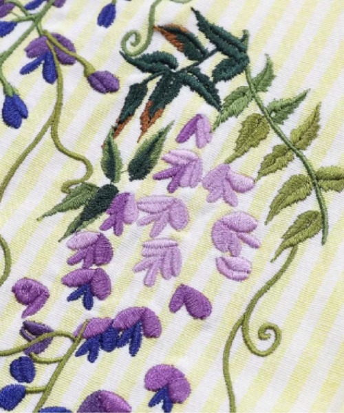 U:UME(ユーム)の「Flower Embroidery Stripe Shirt(シャツ/ブラウス・メンズ・ブルー/イエロー/パープル・X-LARGE/LARGE/MEDIUM)」の6枚目の写真
