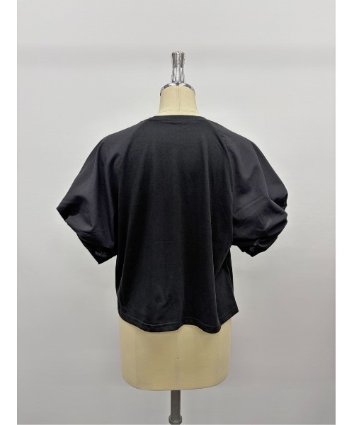 Belta attrice(ベルタアトリーチェ)の「異素材ドッキング ボリューム袖Tシャツ / 体型カバー(Tシャツ/カットソー・レディース・ブラック/霜降りグレー/ネイビー・FREE)」の10枚目の写真