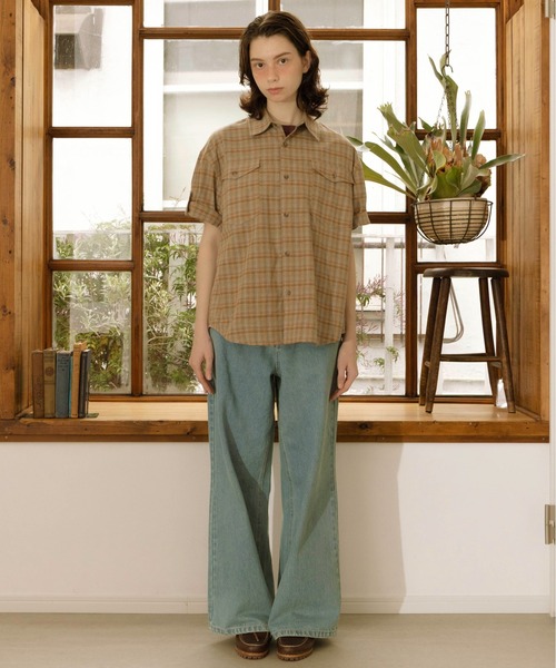 Zooodle(ズードル)の「Tab sleeve check shirt - タブスリーブ半袖チェックシャツ -(シャツ/ブラウス・メンズ・レッド/ブルー・MEDIUM/LARGE)」の6枚目の写真
