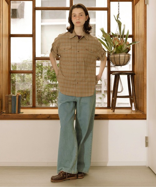 Zooodle(ズードル)の「Tab sleeve check shirt - タブスリーブ半袖チェックシャツ -(シャツ/ブラウス・メンズ・レッド/ブルー・MEDIUM/LARGE)」の11枚目の写真