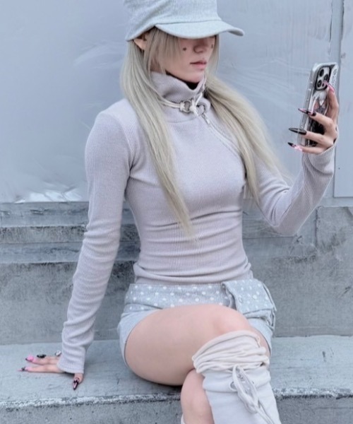 830498369_2