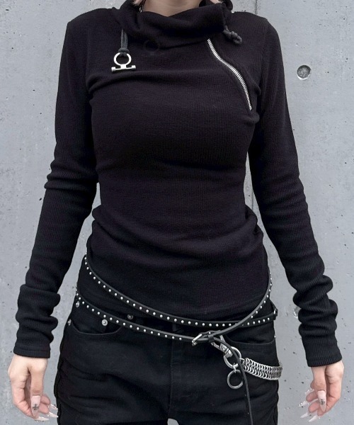 Never mind the XU / Chikashitsu+（ネバーマインド ザ エックスユー / チカシツプラス）の「【nmtc+】zip high neck long sleeve / 【エヌエムティーシープラス】ジップハイネックロングスリーブ（Tシャツ/カットソー・レディース・ブラック・ONE SIZE）」の11枚目の写真