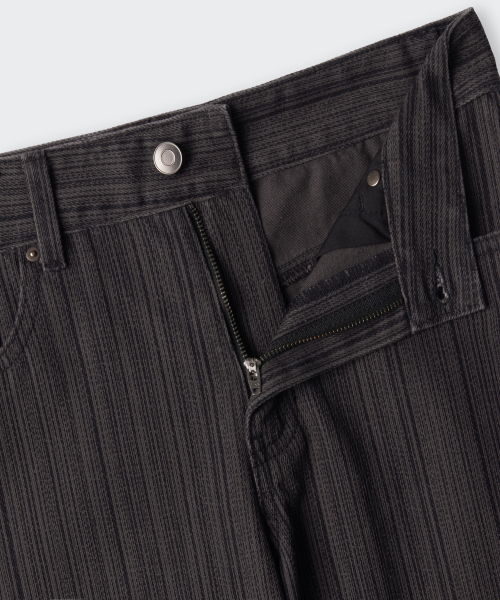 MUSINSA STANDARD WOMAN（ムシンサスタンダードウーマン）の「ウィメンズバーチカルストライプワイドパンツ[ダークグレー]（その他パンツ・レディース・その他・30/24/25/26/27/28/29）」の4枚目の写真