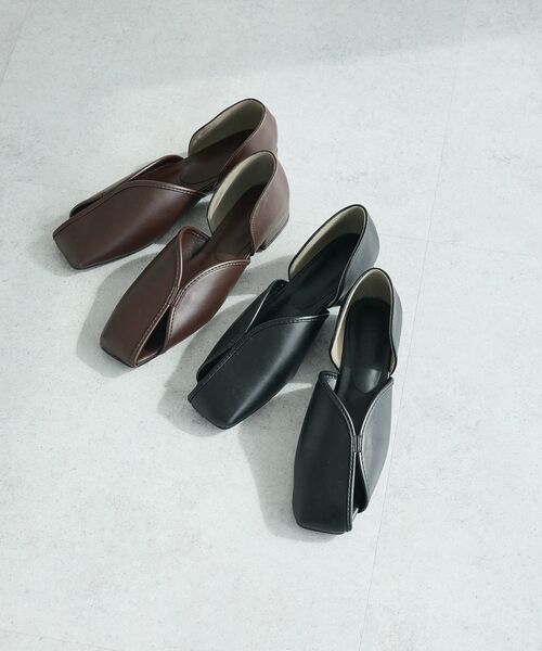 CRAFT STANDARD BOUTIQUE（クラフトスタンダードブティック）の「アシンメトリーカットフラットシューズ（パンプス・レディース・ブラウン/ブラック・L/M）」の3枚目の写真