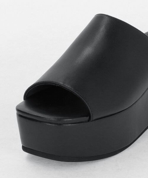 UNITED ARROWS（ユナイテッドアローズ）の「レザー プラットフォーム ミュール/サンダル（サンダル・レディース・ブラック・35/36/38/37）」の12枚目の写真