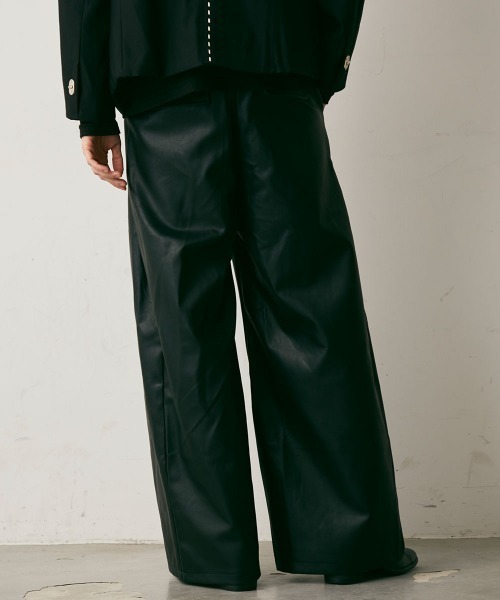 Shoowtime（ショウタイム）の「Faux Leather Flare Wide Pants / 合成皮革フレアワイドパンツ（その他パンツ・メンズ・ブラック・X-LARGE/LARGE/MEDIUM）」の8枚目の写真