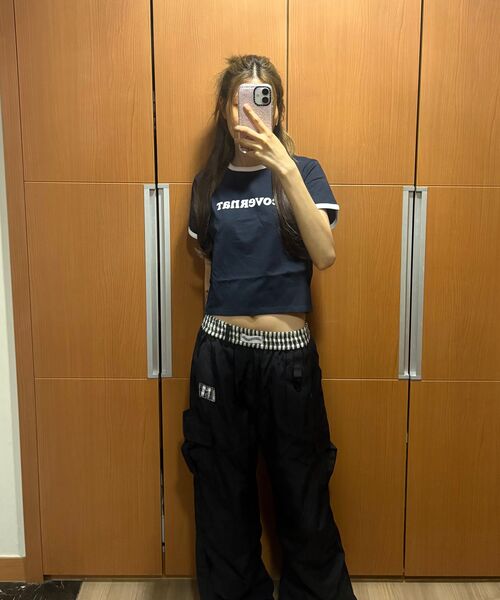 COVERNAT WOMAN（カバーナットウーマン）の「ウーマンクロップクーパーロゴリンガーTシャツネイビー（Tシャツ/カットソー・レディース・その他・WS/WM）」の12枚目の写真