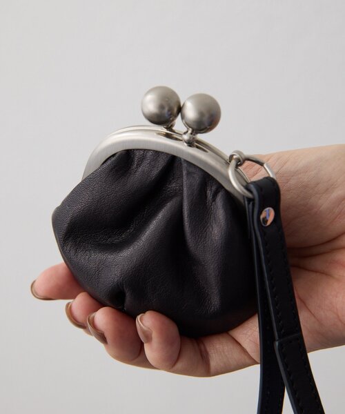 ear PAPILLONNER(イアパピヨネ)の「【kawa-kawa(カワカワ)】NO1569 口金マルチケース(その他小物・レディース・ブラック・FREE)」の7枚目の写真