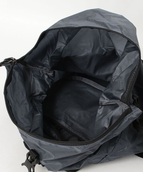 karrimor（カリマー）の「mars shoulder 10（ショルダーバッグ・メンズ・ネイビー/ミント/ライトグレー系/ブラック・FREE）」の7枚目の写真