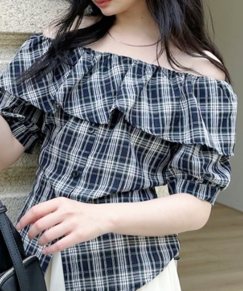 Ada.(エイダ)の「チェック柄 ウェストリボンデザイン フリルオフショルダー 半袖ブラウス(シャツ/ブラウス・レディース・ブラウン/レッド/ネイビー・FREE)」の18枚目の写真