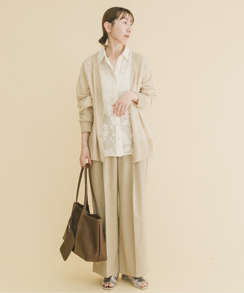 ITEMS URBANRESEARCH（アイテムズ アーバンリサーチ）の「シアーVネックニットカーデ（カーディガン/ボレロ・レディース・グレー系その他/ブラック/ブルー/ライトブラウン・FREE）」の8枚目の写真