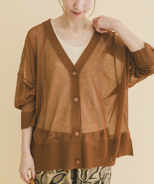 ITEMS URBANRESEARCH（アイテムズ アーバンリサーチ）の「シアーVネックニットカーデ（カーディガン/ボレロ・レディース・グレー系その他/ブラック/ブルー/ライトブラウン・FREE）」の13枚目の写真