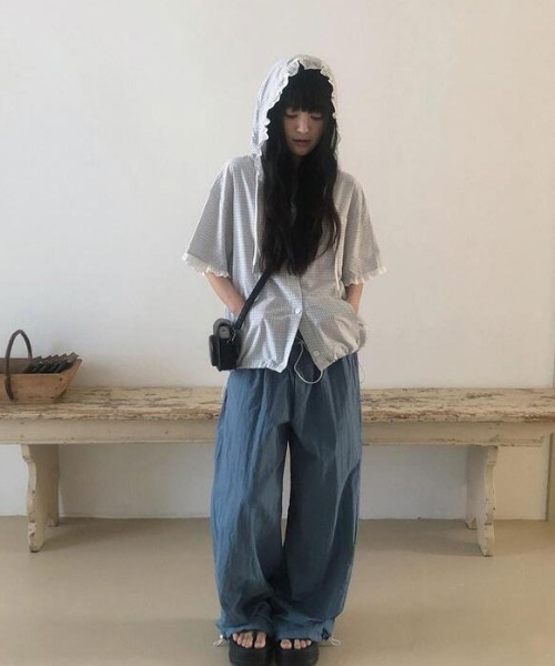 Aelina(エリナ)の「チェック柄フード付きドローストリングブラウス(シャツ/ブラウス・レディース・ネイビー/ライトブルー・FREE)」の11枚目の写真