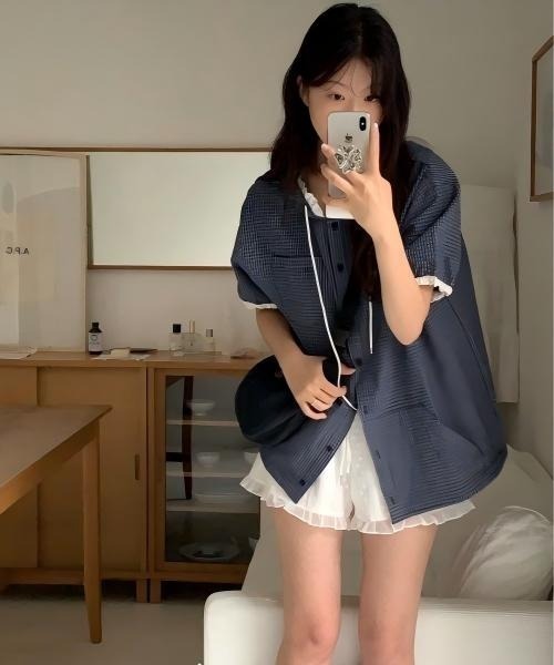 Aelina(エリナ)の「チェック柄フード付きドローストリングブラウス(シャツ/ブラウス・レディース・ネイビー/ライトブルー・FREE)」の18枚目の写真