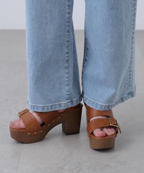 FREE'S MART(フリーズマート)の「スタッズサンダル(サンダル・レディース・ブラウン/ブラック/グレー・LARGE/MEDIUM)」の3枚目の写真