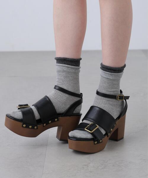 FREE'S MART(フリーズマート)の「スタッズサンダル(サンダル・レディース・ブラウン/ブラック/グレー・LARGE/MEDIUM)」の2枚目の写真