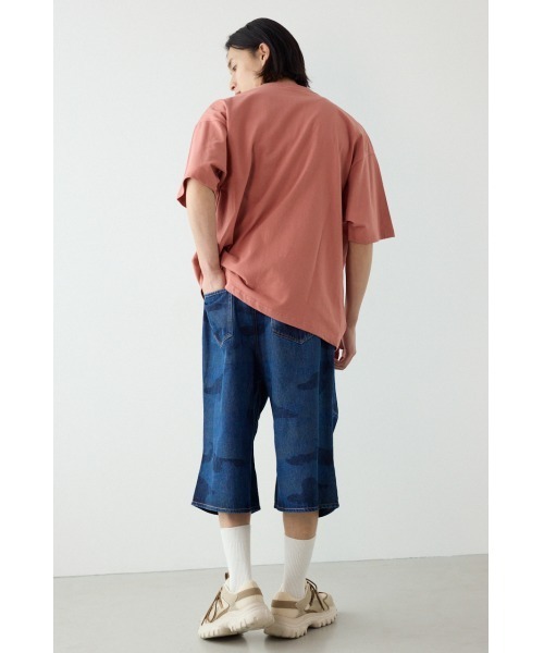 RODEO CROWNS WIDE BOWL（ロデオクラウンズワイドボウル）の「カモフラデニムバミューダパンツ（デニムパンツ・メンズ・ブルー/ブラック・MEDIUM/LARGE）」の4枚目の写真