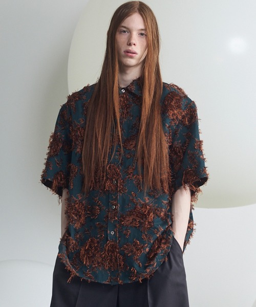 MAISON SPECIAL(メゾンスペシャル)の「《UNISEX》All-over Cut Jacquard Pattern Prime-Over Short Sleeve Shirt/総柄カットジャガードプライムオーバーショートスリーブシャツ【MAISON SPECIAL/メゾンスペシャル】■セットアップ対応■(シャツ/ブラウス・メンズ・サックスブルー/ブラック・2/1/0)」の2枚目の写真