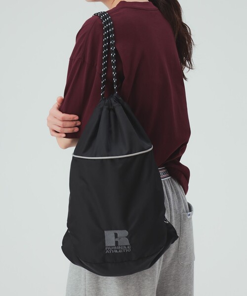 BEAMS HEART(ビームスハート)の「【EXCLUSIVE】RUSSELL ATHLETIC / 刺繍ロゴ ナップサック(バックパック/リュック・レディース・グレー/ブラック・ONE SIZE)」の1枚目の写真