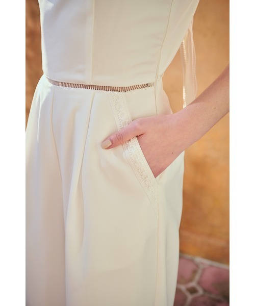 Estella.K(エステラケー)の「Emiliana Jumpsuit カットワークジャンプスーツ(サロペット/オーバーオール・レディース・ブラック/セージグリーン/ホワイト・FREE)」の17枚目の写真