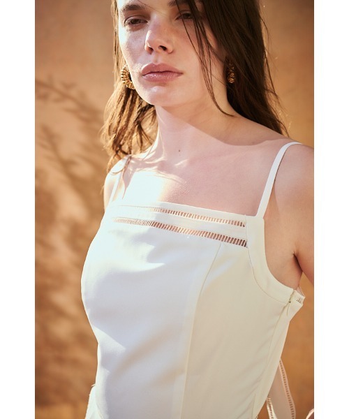 Estella.K(エステラケー)の「Emiliana Jumpsuit カットワークジャンプスーツ(サロペット/オーバーオール・レディース・ブラック/セージグリーン/ホワイト・FREE)」の6枚目の写真