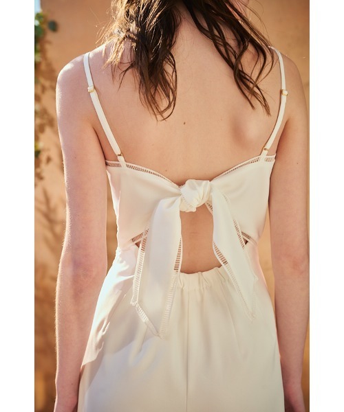 Estella.K(エステラケー)の「Emiliana Jumpsuit カットワークジャンプスーツ(サロペット/オーバーオール・レディース・ブラック/セージグリーン/ホワイト・FREE)」の7枚目の写真