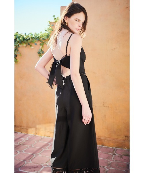 Estella.K(エステラケー)の「Emiliana Jumpsuit カットワークジャンプスーツ(サロペット/オーバーオール・レディース・ブラック/セージグリーン/ホワイト・FREE)」の22枚目の写真