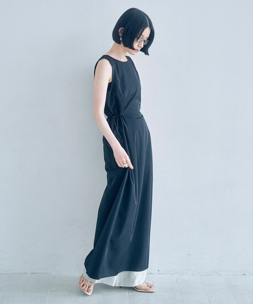 Obis&(オビスアンド)の「【UVカット・吸水速乾・接触冷感】ラッシュガード ドロストワンピース(ワンピース・レディース・カーキ/ブラック・FREE)」の6枚目の写真