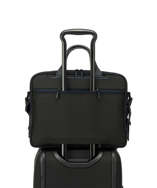TUMI(トゥミ)の「TUMI ALPHA (アルファ) ミディアム・15インチ・エクスパンダブル・ブリーフケース(A4/PC15インチまで対応)(ビジネスバッグ・メンズ・ブラック×ブルー・FREE)」の5枚目の写真