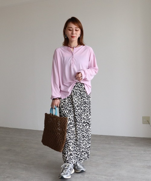 zena（ジェナ）の「前後2WAYヘンリーネックTEE（Tシャツ/カットソー・レディース・ベビーピンク/サックスブルー・フリー）」の12枚目の写真