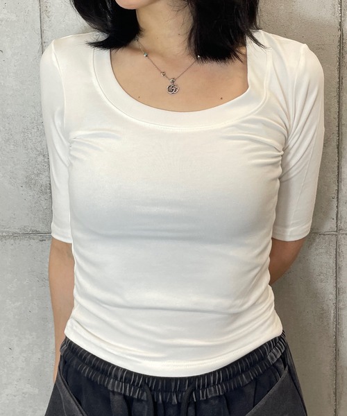 ROGER AND RAW(ロジャーアンドロウ)の「五分袖 UネックTシャツ(Tシャツ/カットソー・レディース・ホワイト/ブラック/ブラウン/グレー・FREE)」の10枚目の写真