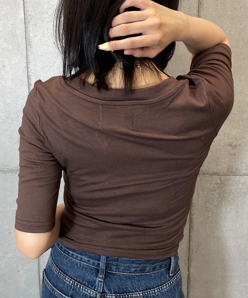 ROGER AND RAW(ロジャーアンドロウ)の「五分袖 UネックTシャツ(Tシャツ/カットソー・レディース・ホワイト/ブラック/ブラウン/グレー・FREE)」の22枚目の写真